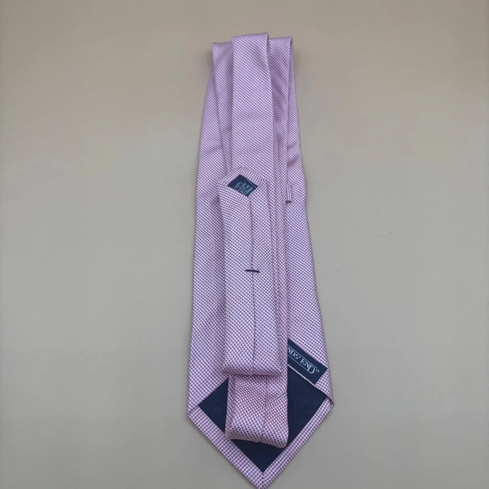 Lands' End Silk Necktie Mens Regular Pink Textured Handsewn Preppy Classic